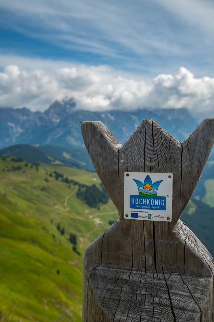 Wildbach-Lodge-Almwanderung-zur-Hochkaseralm-Hochkoenig-Holzkrone